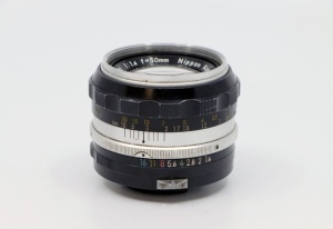Miniature 7 : Nikon F + Nikkor-s 50mm F1.4