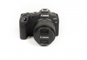 Miniature 1 : Canon EOS R8 + objectif RF 24-50mm F4.5-6.3 IS STM