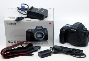 Miniature 5 : Canon EOS 6D Mark II