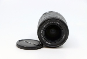 Miniature 2 : CANON EF-S 18-55mm F3.5-5.6 IS STM