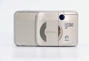Miniature 1 : Nikon Lite Touch