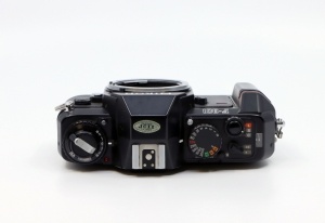 Miniature 3 : Nikon F-301 + Nikkor 50mm + Cosina 75-200mm 