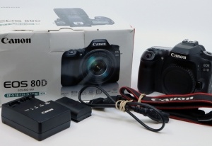 Miniature 5 : Canon EOS 80D