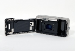 Miniature 5 : MINOLTA Riva Zoom 115