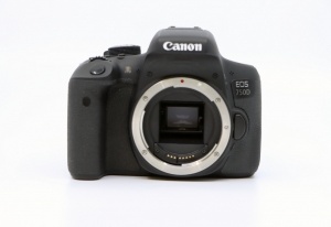 Miniature 3 : Canon EOS 750D + 18-55mm