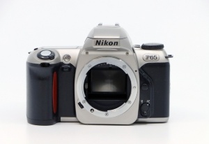 Miniature 2 : Nikon F65 + Nikkor AF 28-80mm + 70-300mm