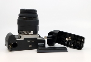 Miniature 3 : Minolta Dynax 5 + DT 18-55mm