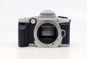 Miniature 1 : Minolta Dynax 5 + AF 80-200mm