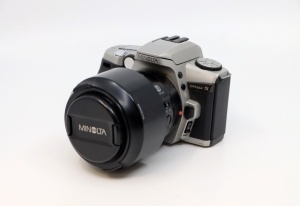 Miniature 8 : Minolta Dynax 5 + AF 80-200mm