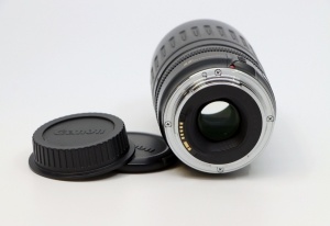 Miniature 3 : Canon EF 70-210mm F3.5-4.5 ultrasonic