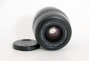 Miniature 8 : Minolta Dynax 500si + 2 objectifs