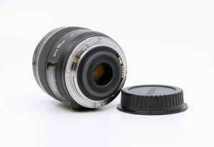 Miniature 3 : Canon EF-S 60mm F2.8 USM