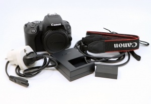 Miniature 6 : Canon EOS 200D (Boitier nu)