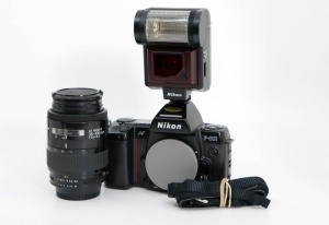 Miniature 1 : Nikon F-801 + Nikkor AF 35-105mm