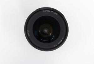 Miniature 8 : Canon EF 17-40mm F4 L USM
