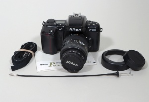 Miniature 9 : Nikon F-601 + Nikkor AF 28-70mm
