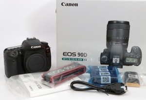 Miniature 6 : Canon EOS 90D
