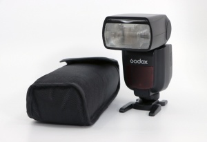Miniature 1 : Flash GODOX TT685II S (pour Sony)