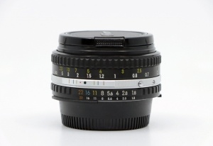 Miniature 1 : Nikon series E 50mm F1.8