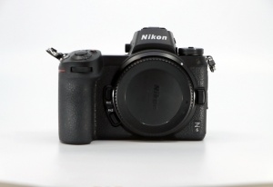 Miniature 1 : Nikon Z6 (Boitier nu). 