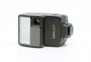 Miniature 8 : Canon T70 + 2 objectifs