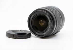 Miniature 2 : Canon EF-S 18-55mm f3.5-5.6 III