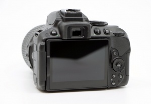 Miniature 2 : Nikon D5300 + 18-55mm F3.5-5.6G  