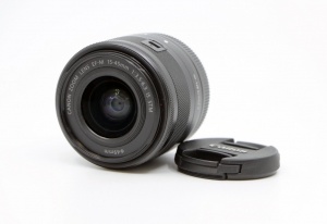 Miniature 1 : Canon EOS M50 + 15-45mm