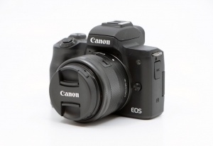 Miniature 3 : Canon EOS M50 + 15-45mm