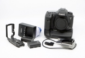 Miniature 5 : Canon EOS 7D Mark II 