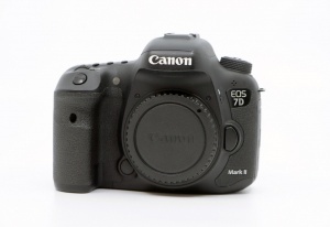 Miniature 7 : Canon EOS 7D Mark II 