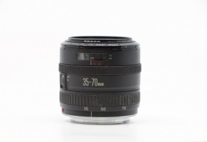 Miniature 8 : Canon EOS 650 + 35-70mm F3.5-4.5 