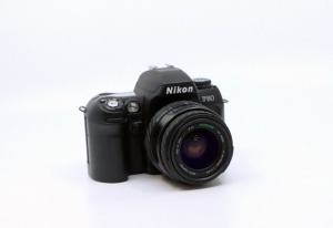 Miniature 1 : Nikon F80 + 35-80mm F4-5.6